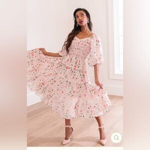 Ivy City Co Roselyn Dress in Pink